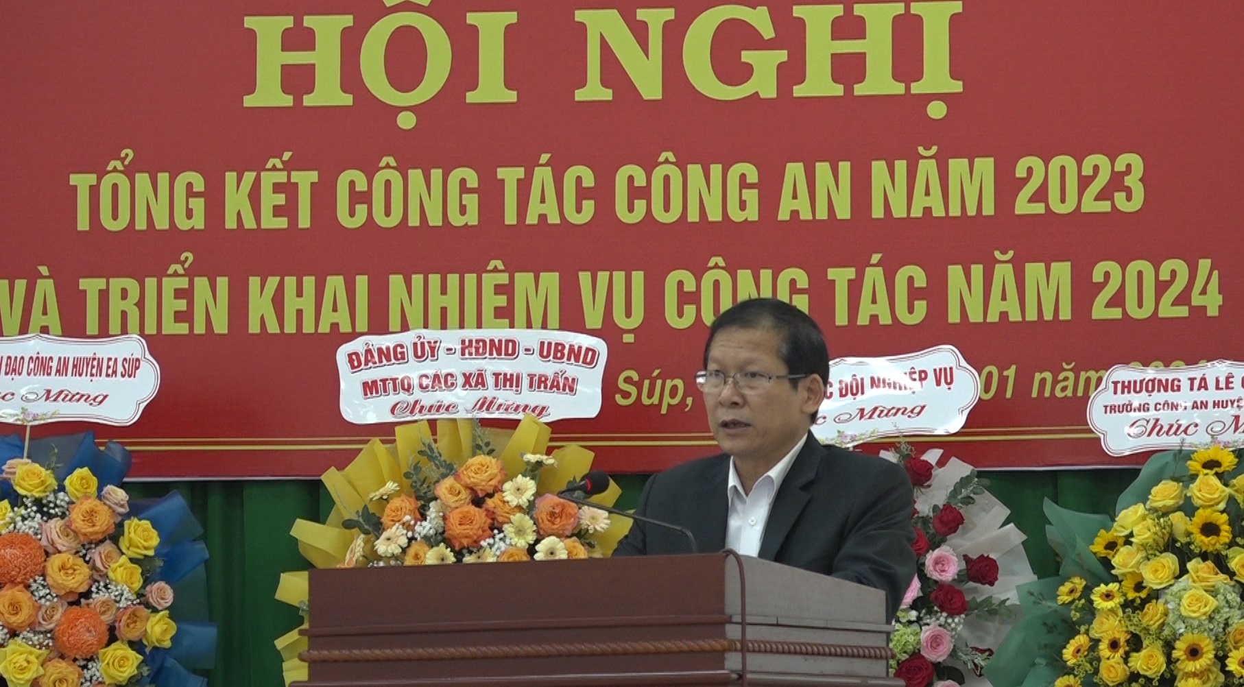 Đồng chí Nguyễn Văn Nhiệm – Phó Bí thư Huyện ủy, Chủ tịch UBND huyện phát biểu chỉ đạo